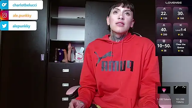 charlotbelucci  online show from November 16, 2025, 9:08 pm