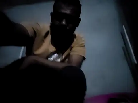 ListedLoin online show from October 9, 2025, 7:03 pm