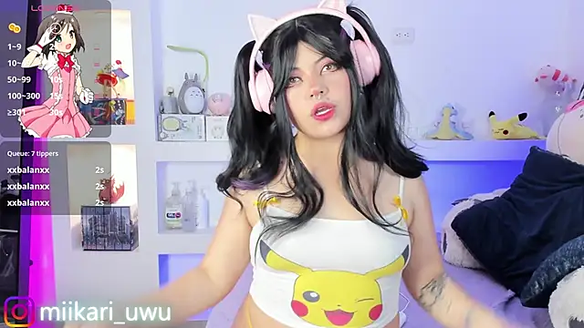Ahri Elderwood online show from February 4, 2025, 4:26 am