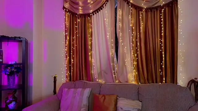 Snapshot of JessicaCartier chatting on February 3, 2026, 4:32 am JessicaCartier online show from February 3, 2026, 4:32 am