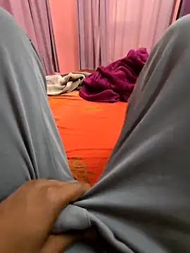 Snapshot of Loveboycurvy chatting on November 17, 2025, 2:26 am Loveboycurvy online show from November 17, 2025, 2:26 am