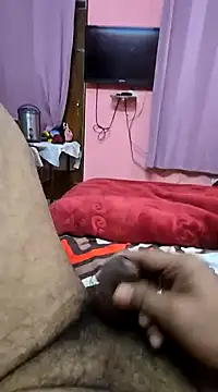 Snapshot of Loveboycurvy chatting on December 26, 2024, 7:05 pm Loveboycurvy online show from December 26, 2024, 7:05 pm