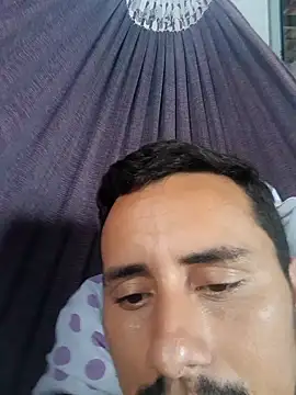 luissilva0071 online show from February 5, 2025, 4:14 pm