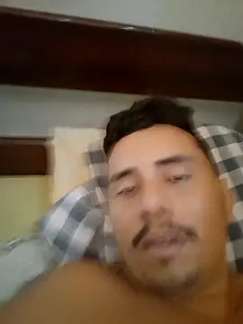 luissilva0071 online show from November 24, 2025, 12:38 pm