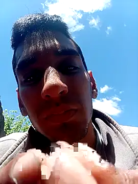 Snapshot of Pablunt-rap chatting on October 6, 2025, 5:24 pm Pablunt-rap online show from October 6, 2025, 5:24 pm