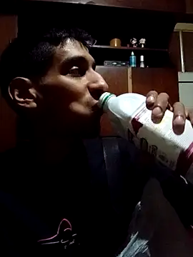 Snapshot of Pablunt-rap chatting on November 12, 2025, 10:02 pm Pablunt-rap online show from November 12, 2025, 10:02 pm