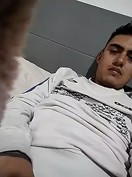 Snapshot of ToysSex_1 chatting on March 3, 2026, 1:45 am ToysSex 1 online show from March 3, 2026, 1:45 am