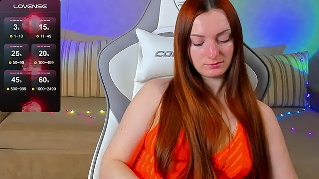 Snapshot of FlamyGold chatting on October 19, 2025, 12:02 am FlamyGold online show from October 19, 2025, 12:02 am