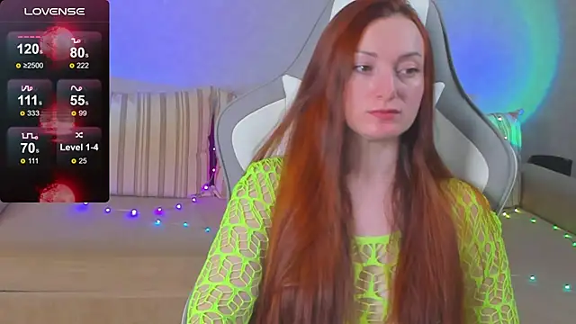 Snapshot of FlamyGold chatting on November 28, 2025, 4:56 am FlamyGold online show from November 28, 2025, 4:56 am