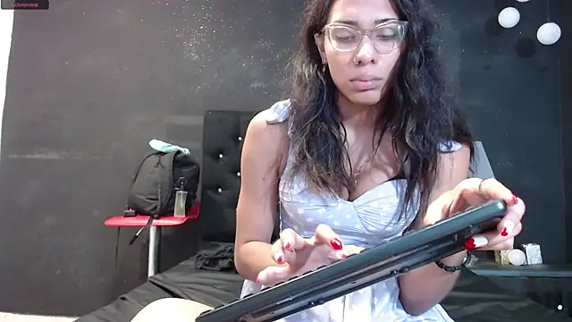 EmilyGomezLS online show from March 12, 2025, 11:21 am