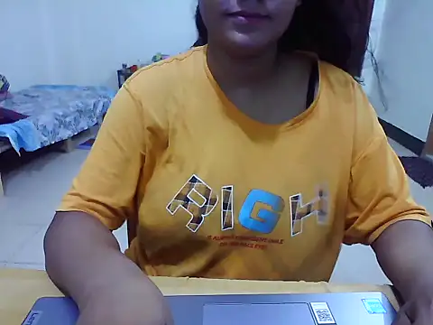 JustinaIra online show from October 11, 2025, 7:04 pm