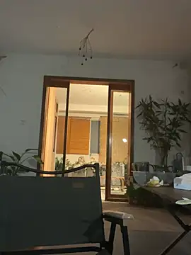 Eliza-E online show from April 2, 2026, 1:07 pm