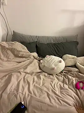 Eliza-E online show from January 15, 2025, 2:35 pm