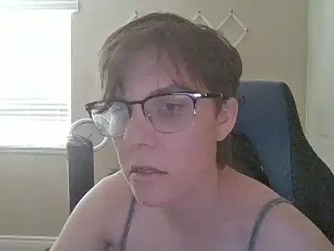 KaliSnow199623 online show from February 5, 2025, 12:20 am