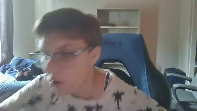 KaliSnow199623 online show from September 10, 2025, 10:09 pm