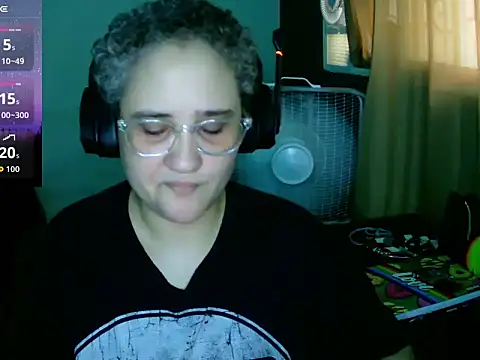 lolalicious 758 online show from October 6, 2025, 6:08 pm