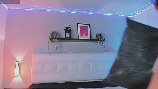 sofi bakerr online show from February 19, 2026, 11:51 am