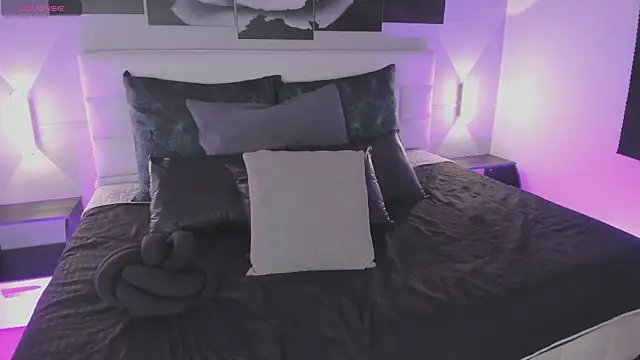 Snapshot of sofi_bakerr chatting on October 24, 2025, 11:42 am sofi bakerr online show from October 24, 2025, 11:42 am