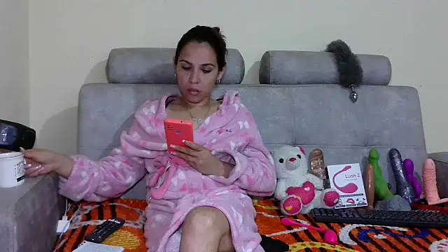 Snapshot of PenelopeHot_91 chatting on February 13, 2025, 8:55 pm PenelopeHot 91 online show from February 13, 2025, 8:55 pm
