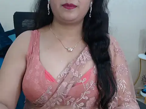 Snapshot of Inviting_Aanya chatting on January 14, 2025, 9:24 am Inviting Aanya online show from January 14, 2025, 9:24 am