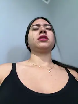 Snapshot of VAL_PRINCESS chatting on January 21, 2025, 12:29 pm VAL PRINCESS online show from January 21, 2025, 12:29 pm