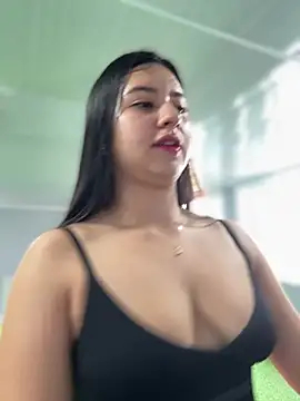 Snapshot of VAL_PRINCESS chatting on March 5, 2025, 9:15 pm VAL PRINCESS online show from March 5, 2025, 9:15 pm