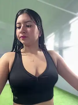 Snapshot of VAL_PRINCESS chatting on January 28, 2025, 12:11 pm VAL PRINCESS online show from January 28, 2025, 12:11 pm