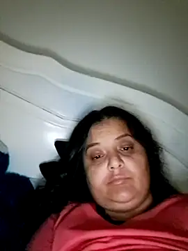 Snapshot of sarahhh1987 chatting on November 19, 2025, 6:30 pm sarahhh1987 online show from November 19, 2025, 6:30 pm