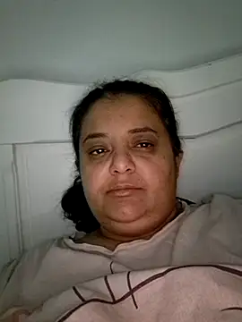 Snapshot of sarahhh1987 chatting on November 7, 2025, 1:32 am sarahhh1987 online show from November 7, 2025, 1:32 am