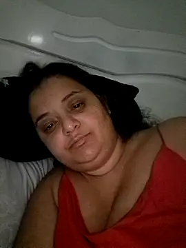 sarahhh1987 online show from December 13, 2025, 8:48 pm