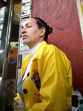 Snapshot of Divalive_28 chatting on October 30, 2025, 5:32 pm Divalive 28 online show from October 30, 2025, 5:32 pm