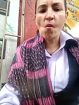 Snapshot of Divalive_28 chatting on September 9, 2025, 3:54 pm Divalive 28 online show from September 9, 2025, 3:54 pm