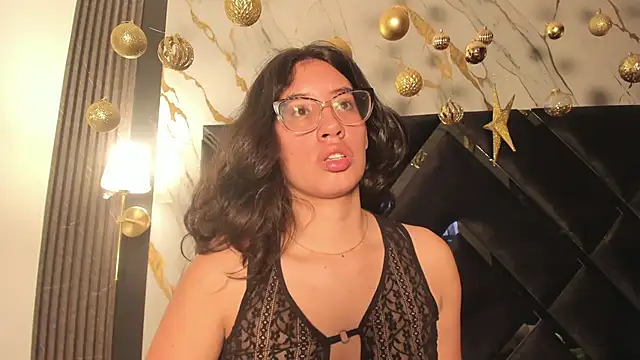 Snapshot of CoralineSanchez chatting on February 7, 2026, 7:44 pm CoralineSanchez online show from February 7, 2026, 7:44 pm