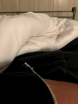 Teloficco online show from December 22, 2025, 4:40 pm