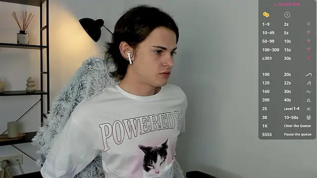 Snapshot of little_femb0y chatting on February 21, 2026, 11:45 am little femb0y online show from February 21, 2026, 11:45 am