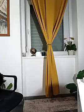 lisshorn online show from October 8, 2025, 7:21 am