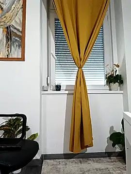 lisshorn online show from September 11, 2025, 11:54 am