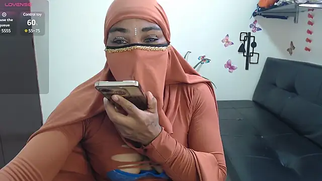 Snapshot of Aaliyah_brown chatting on February 28, 2025, 2:09 pm Aaliyah brown online show from February 28, 2025, 2:09 pm