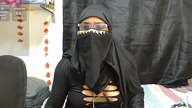 Aaliyah brown online show from November 8, 2025, 3:21 am