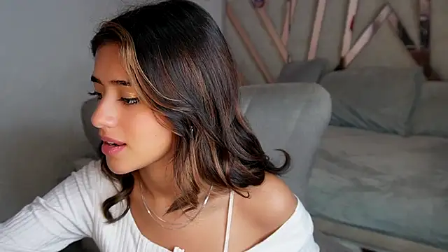 Snapshot of Rebecca_055 chatting on December 20, 2025, 9:50 pm Rebecca 055 online show from December 20, 2025, 9:50 pm