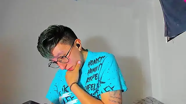 Sexyboy 666 online show from December 16, 2025, 1:48 pm