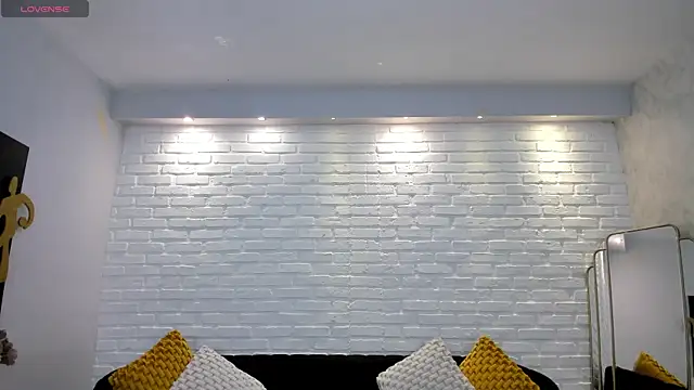 AnaisNin online show from November 4, 2025, 3:54 am