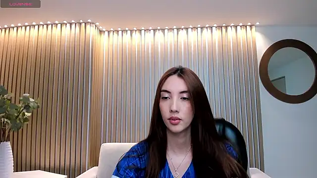 Snapshot of AnaisNin chatting on February 2, 2026, 11:42 am AnaisNin online show from February 2, 2026, 11:42 am