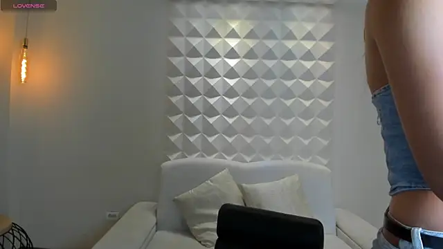 Snapshot of AnaisNin chatting on July 16, 2026, 10:56 am AnaisNin online show from July 16, 2026, 10:56 am