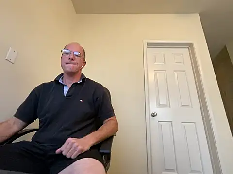 KrixKross online show from December 7, 2024, 8:22 pm