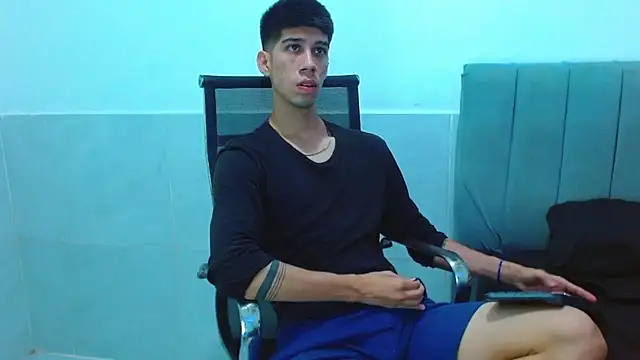 Snapshot of jhony-sex chatting on December 18, 2025, 10:13 pm jhony-sex online show from December 18, 2025, 10:13 pm