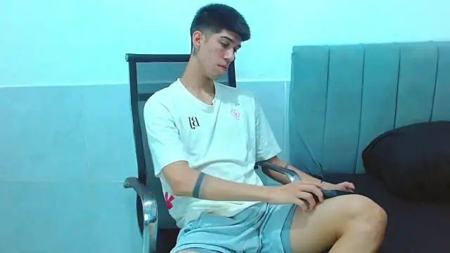 Snapshot of jhony-sex chatting on December 23, 2025, 2:44 am jhony-sex online show from December 23, 2025, 2:44 am