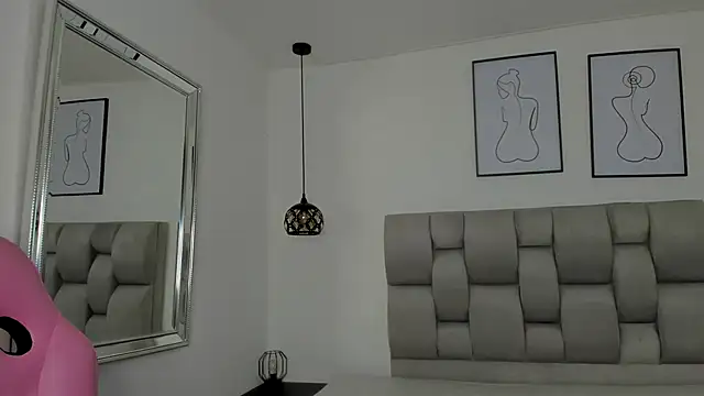 Susan-Sweet-7 online show from October 18, 2025, 7:38 pm