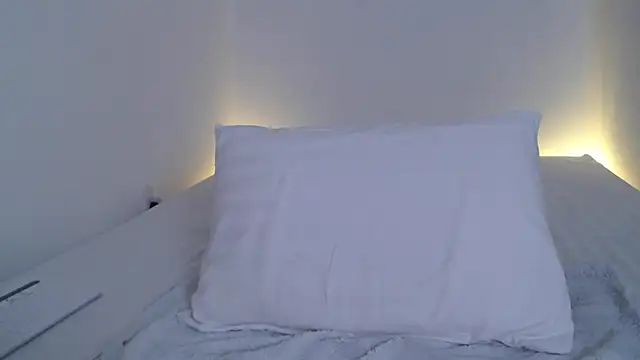 Snapshot of __Meow chatting on February 7, 2025, 11:34 pm   Meow online show from February 7, 2025, 11:34 pm