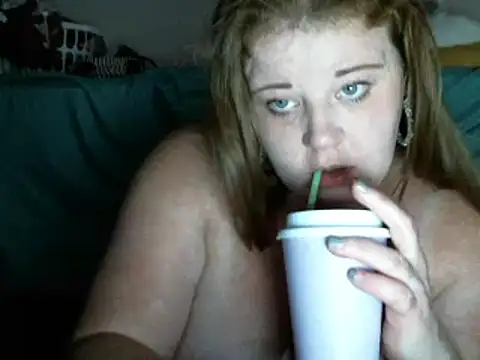 alishababy5678 online show from November 3, 2025, 6:29 am